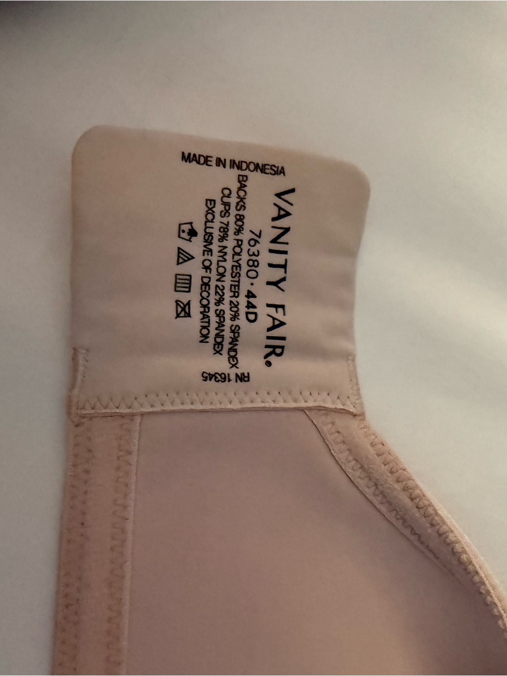 Vanity Fair Light Nude Smooth T-Shirt Bra - Picture 3 of 5